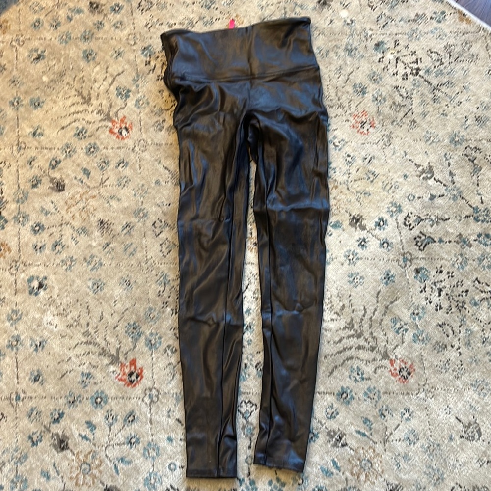 High-Waist Faux Leather Leggings - Black